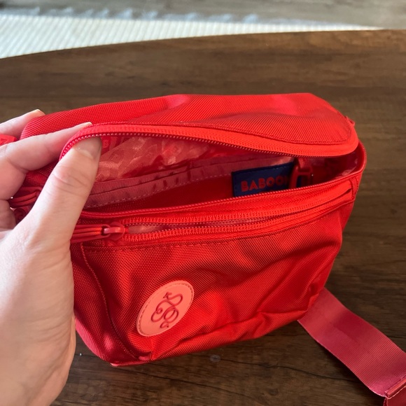 Baboon to the Moon - Red Crossbody Bag NEW - Picture 5 of 6